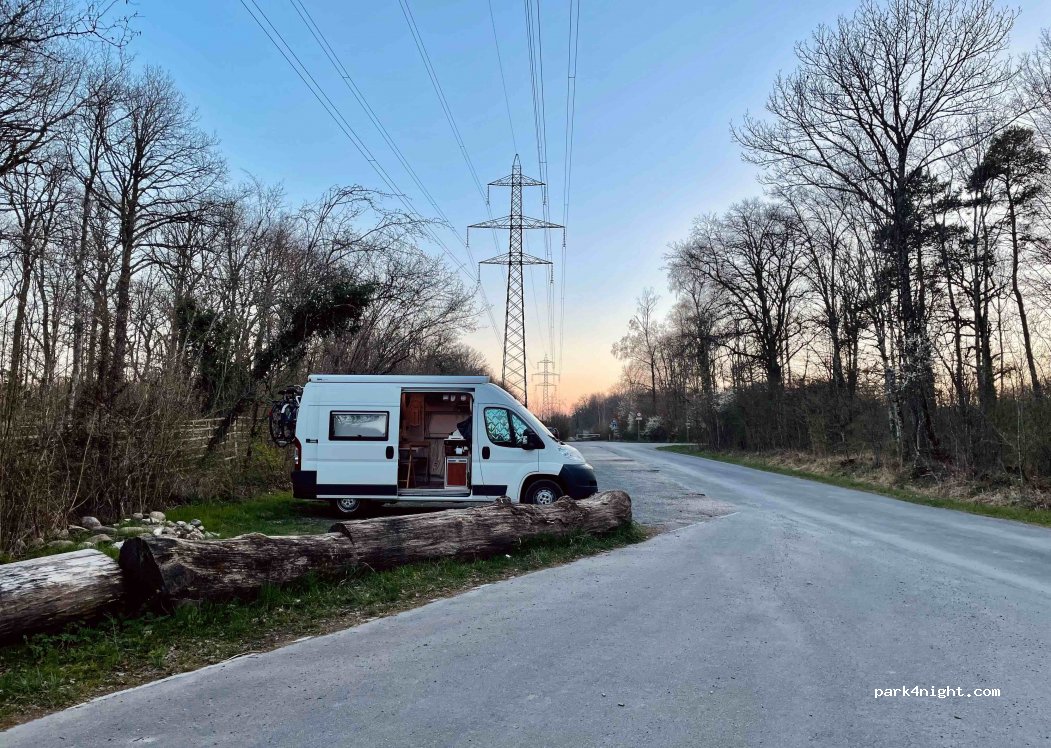 (1290) Versoix - Chemin des Douves — foto