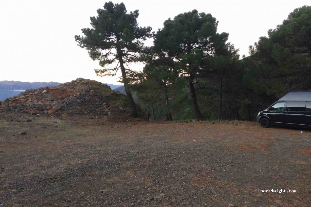 (29492) Jubrique - Unnamed Road — foto