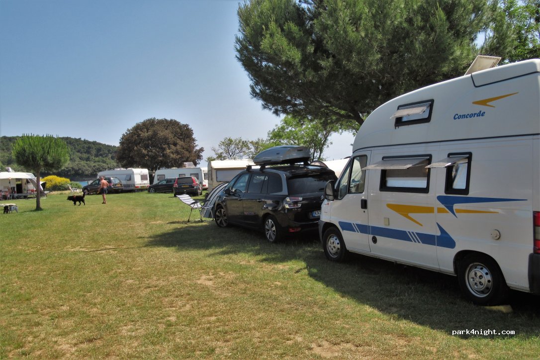 Camp Peskera — foto