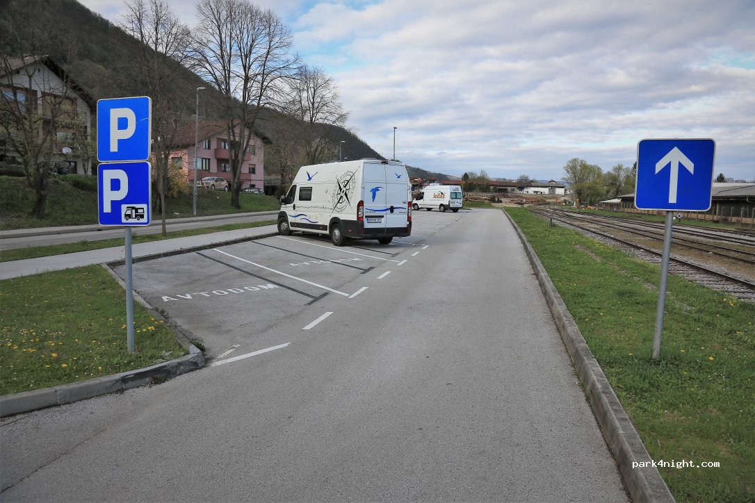 Camper stop Straža — foto