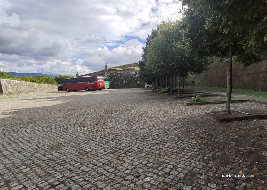 (4930) Valença - Avenida dos Combatentes da Grande Guerra — foto 2