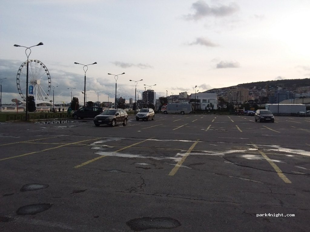 () Baku - Neftchilar Avenue — foto