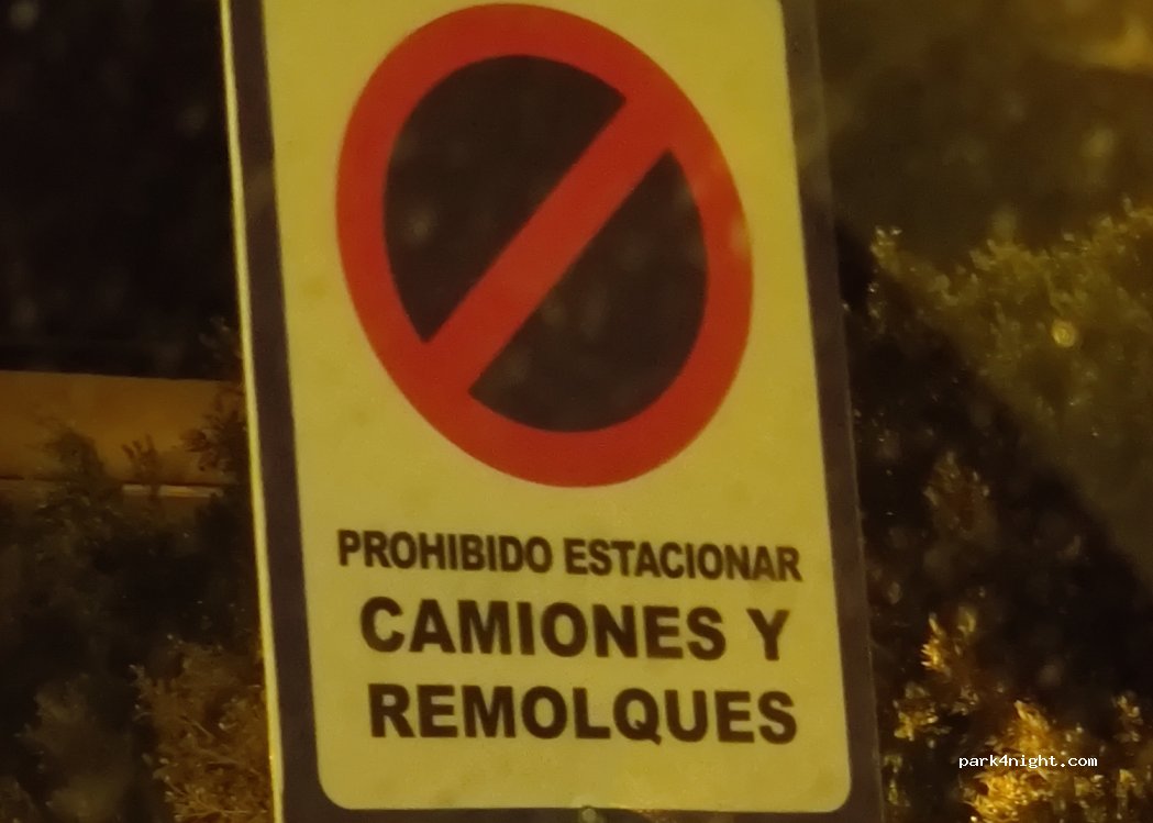 (29740) Vélez-Málaga - 48 Avenida del Rey Juan Carlos I — foto