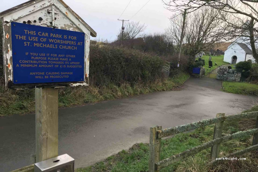 (SA44) Llandysul - Unnamed Road — foto 2