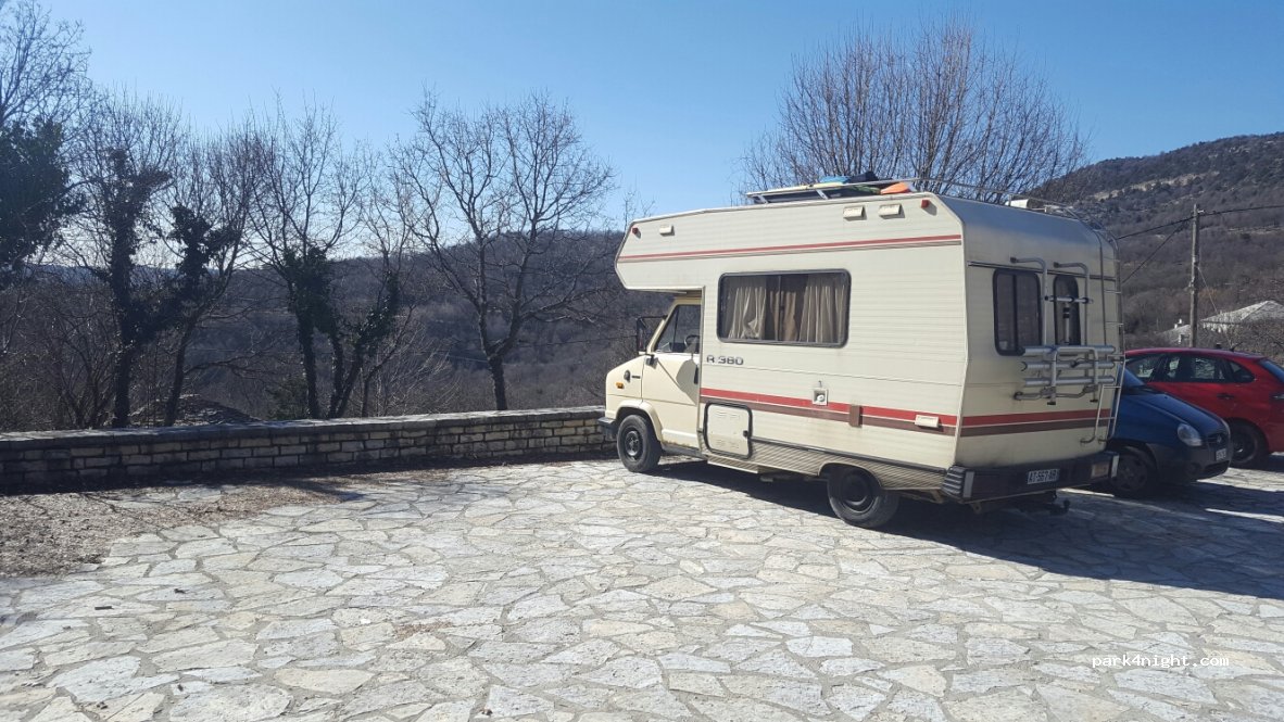 (440 07) Kentriko Zagori - Eparchiaki Odos Ano Pedinon-Vitsis — foto