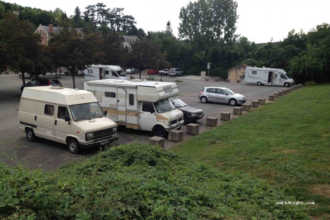 (79600) Airvault - 2 Rue Faubourg des Cyprès — foto