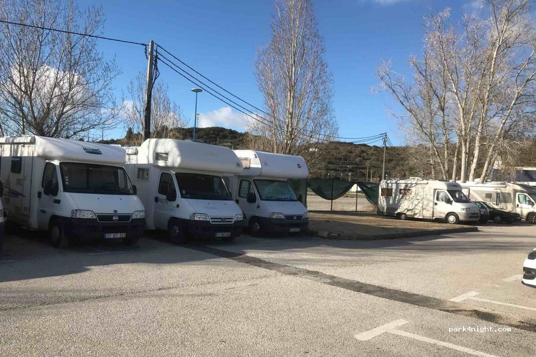 (2560) Torres Vedras - Barro — foto 2