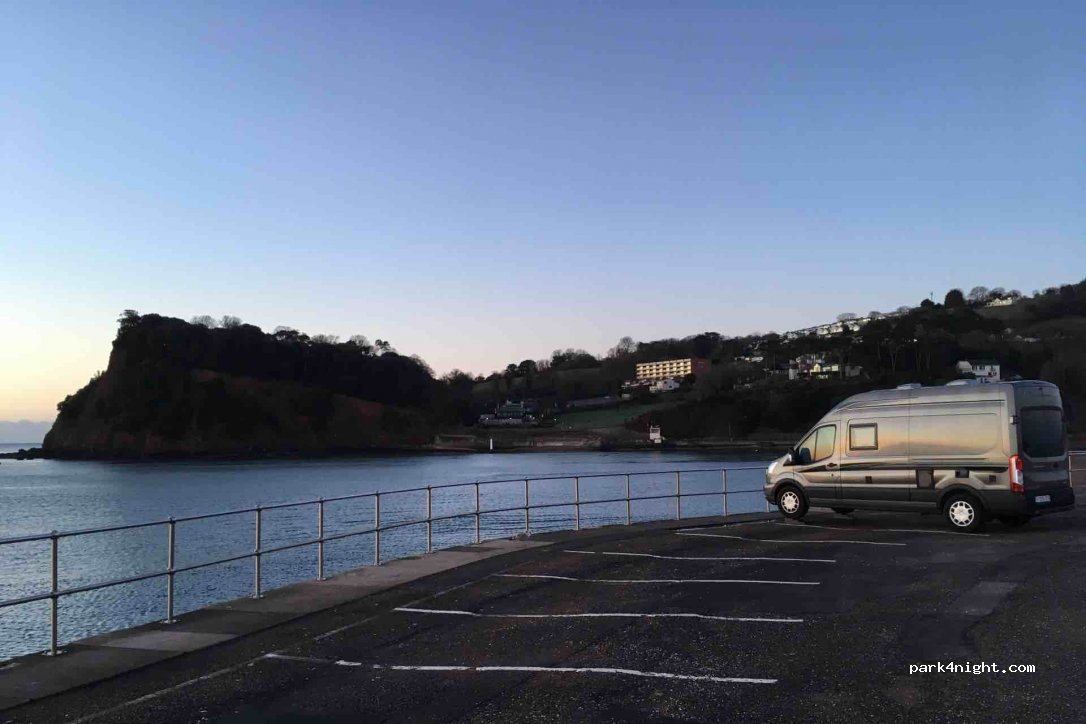 (TQ14 8XZ) Teignmouth - 48 Strand — foto