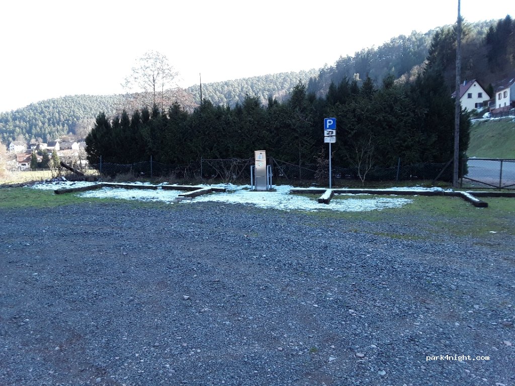 (67471) Elmstein - 92 Bahnhofstraße — foto