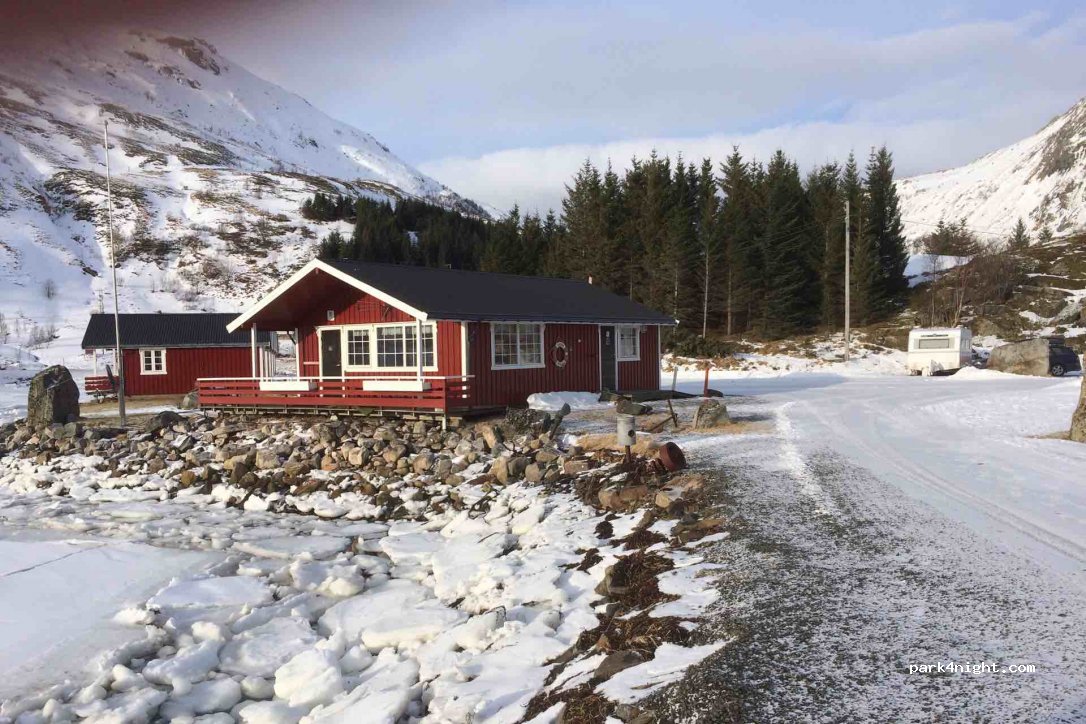 Lofoten Fjordcamp — foto