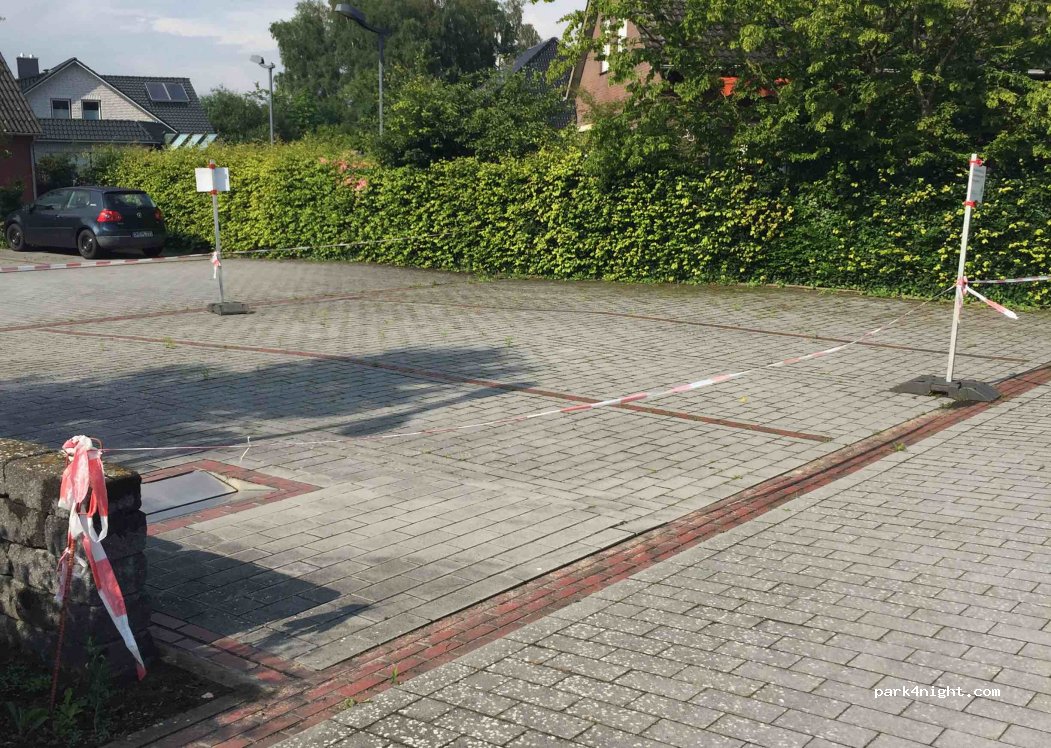 Wohnmobilstellplatz Middn in Dörp — foto
