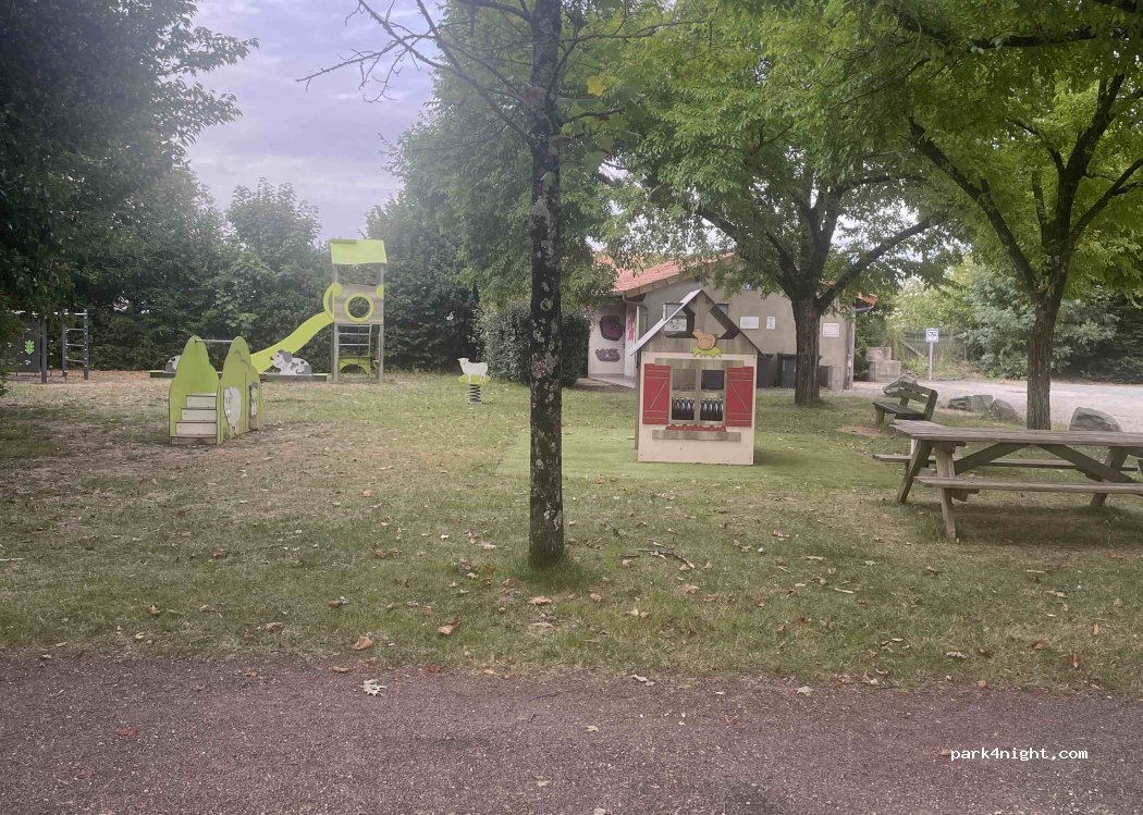 (79340) Vasles - 2-8 Rue de la Cité — foto 5