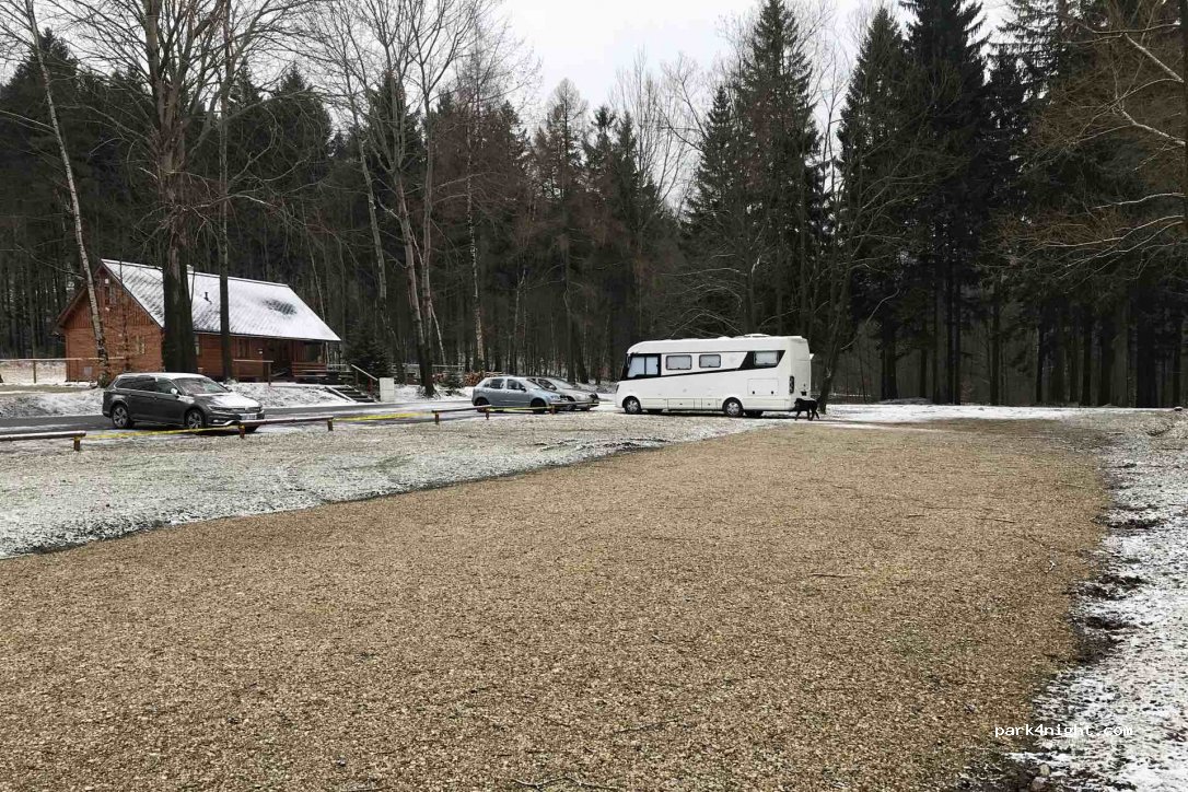 (463 65) Nové Město pod Smrkem - 5. května — foto