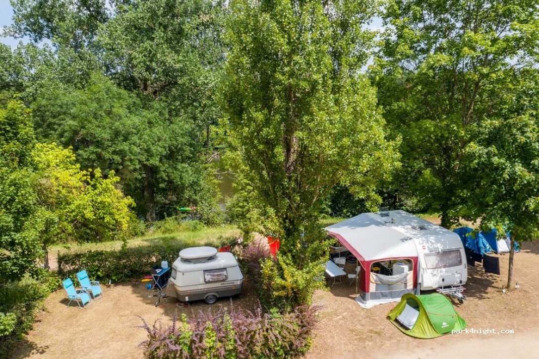 Camping OnlyCamp de la Bageasse *** — foto