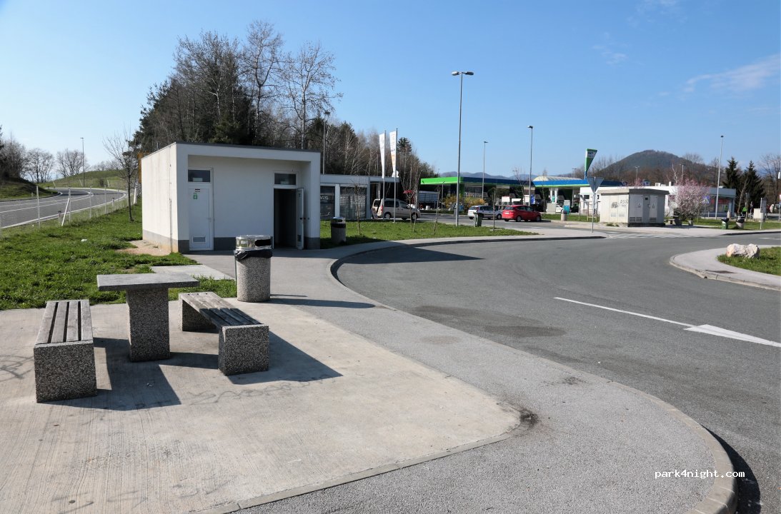 (3000) Lopata - Počivališče Lopata — foto
