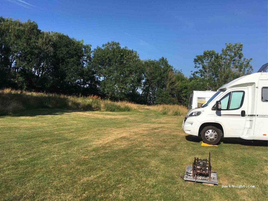 Quarry Lodge Campsite — foto