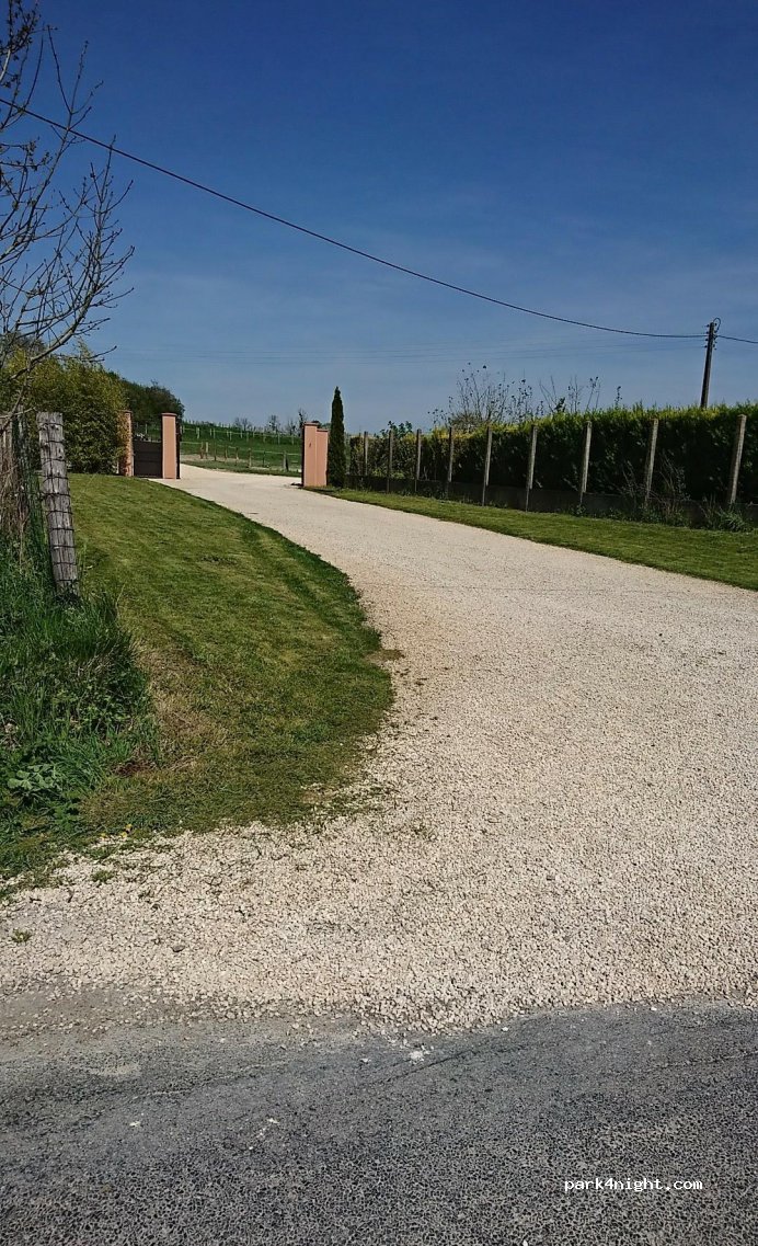 (49390) Parçay-les-Pins - Le Haut Gué — foto