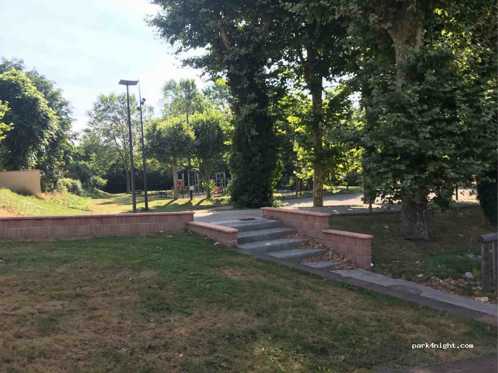 (31120) Roques - 2 Avenue Vincent Auriol — foto 4