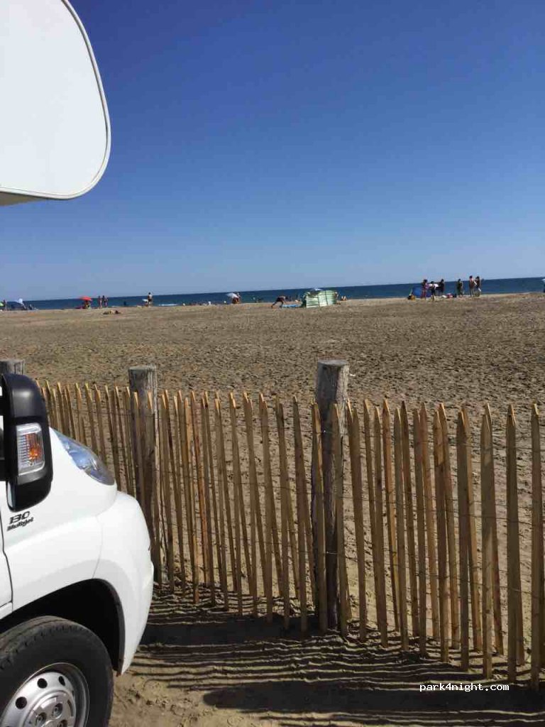 (13129) Arles - Route de la Mer — foto