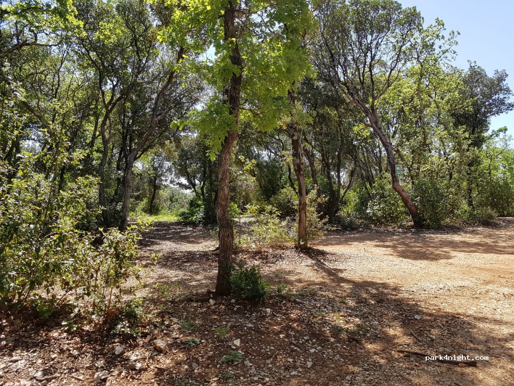 (30430) Tharaux - Chemin de la Place du Roy — foto