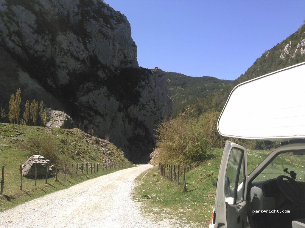 (31417) Isaba - Unnamed Road — foto 2