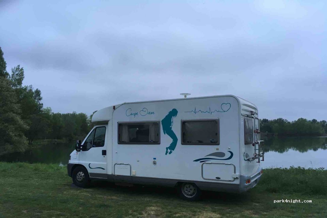 (63350) Joze - Unnamed Road — foto