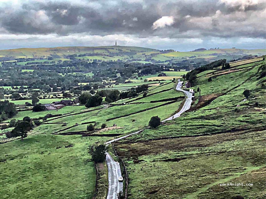 (ST13 8UA) Leek - Roach Road — foto