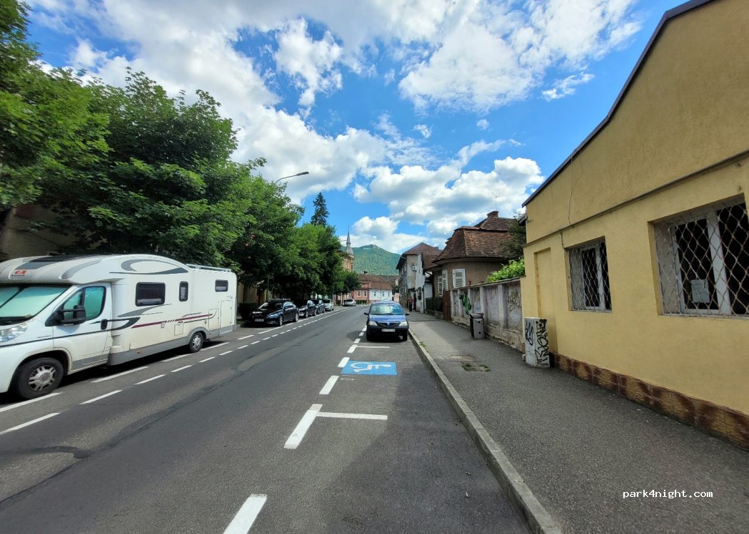 () Brașov - 24 Strada De Mijloc — foto 3