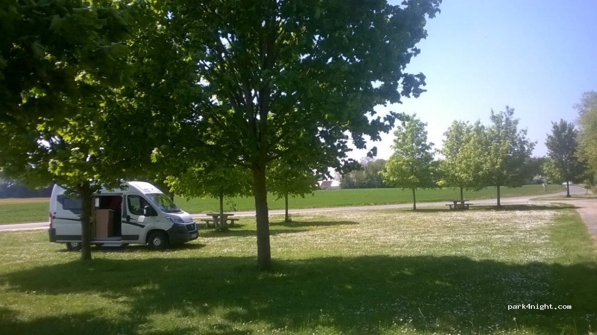 (45310) La Chapelle-Onzerain - D955 — foto