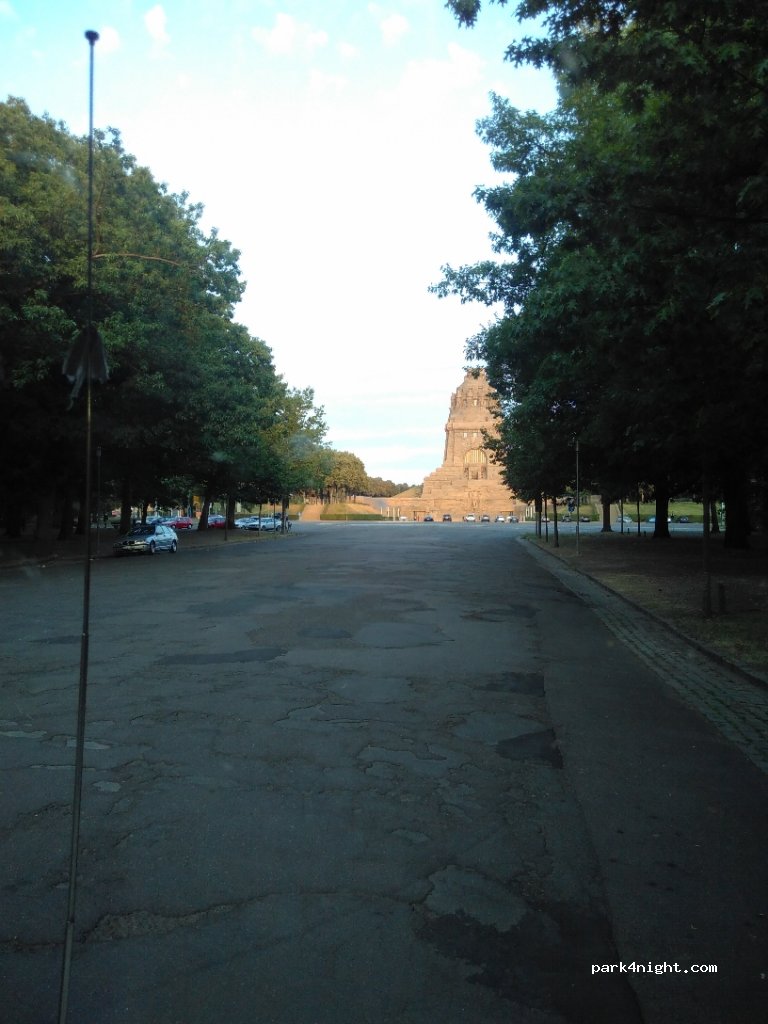 (04299) Leipzig - 5 Friedhofsweg — foto 2