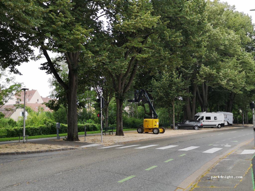 (28000) Chartres - 5 Boulevard du Maréchal Foch — foto 2
