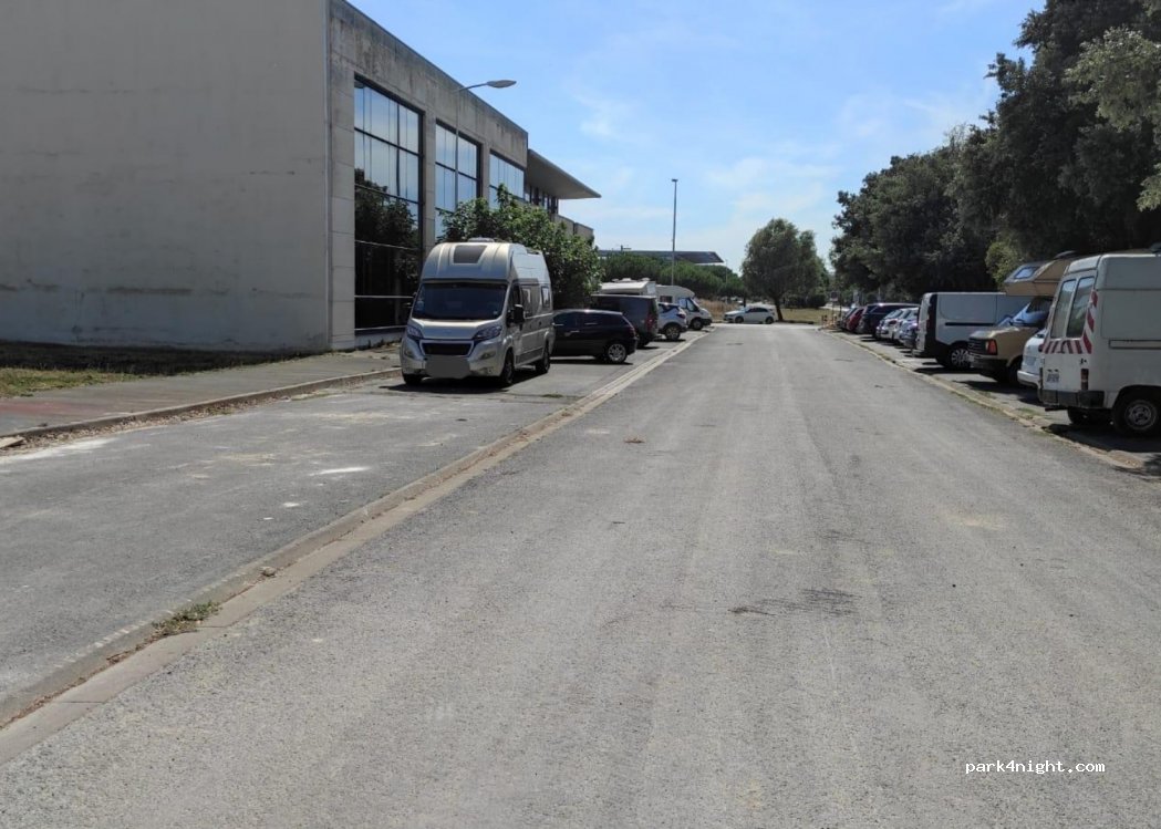 (17000) La Rochelle - 21 Rue Alexander Fleming — foto