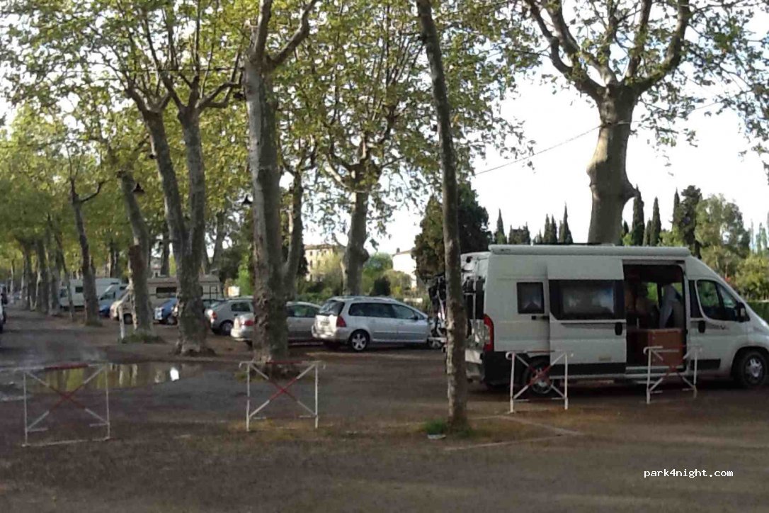 (34120) Pézenas - 6-8 Avenue Maréchal Leclerc — foto