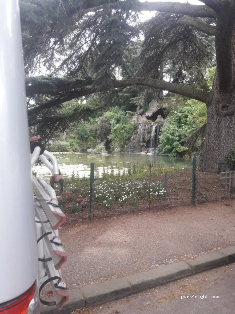 (75016) Paris - Route de la Vierge aux Berceaux — foto