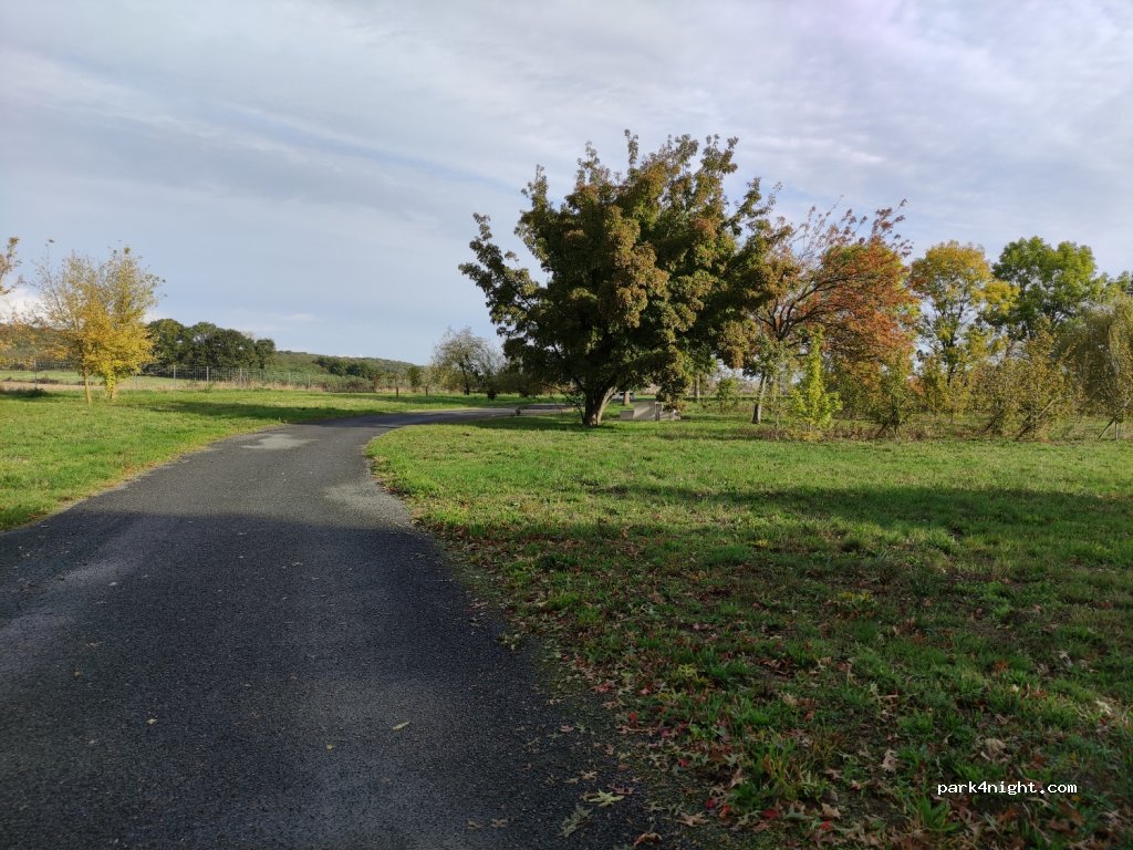 (71700) Farges-lès-Mâcon - À la Quessarde — foto
