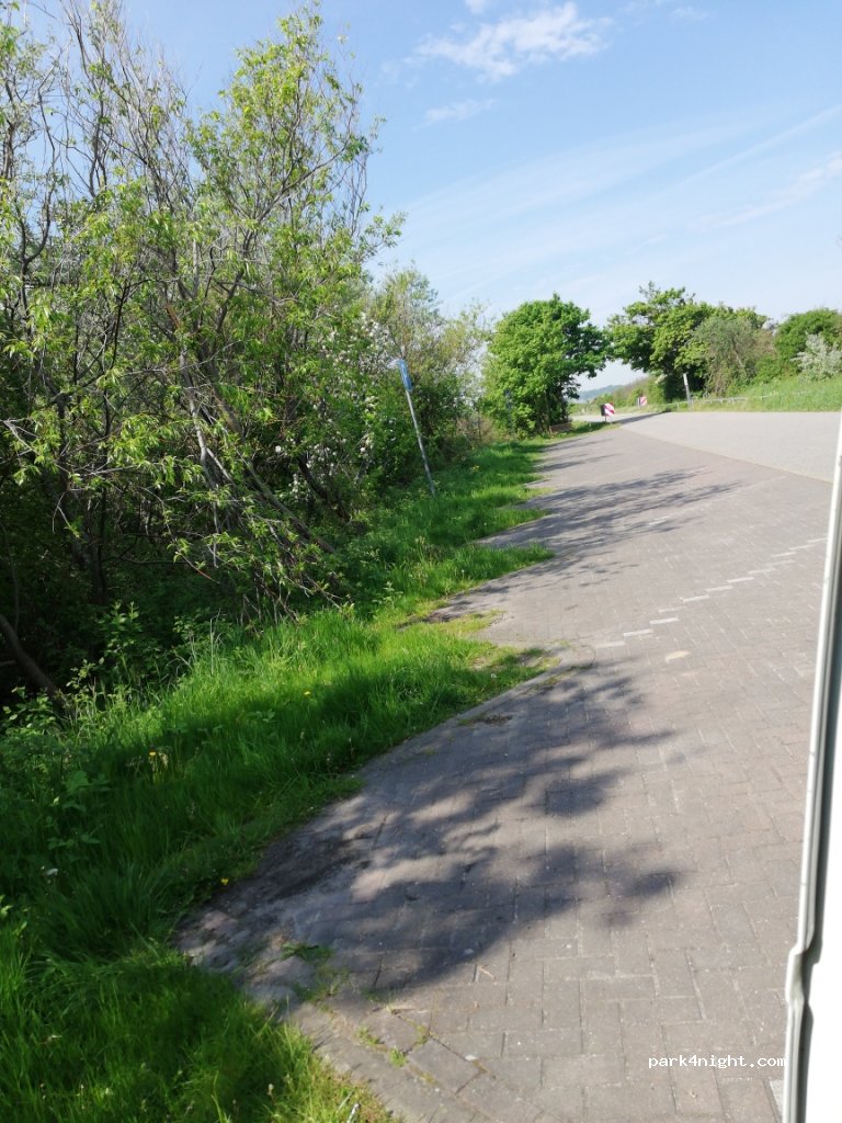 (18211) Börgerende-Rethwisch - Unnamed Road — foto