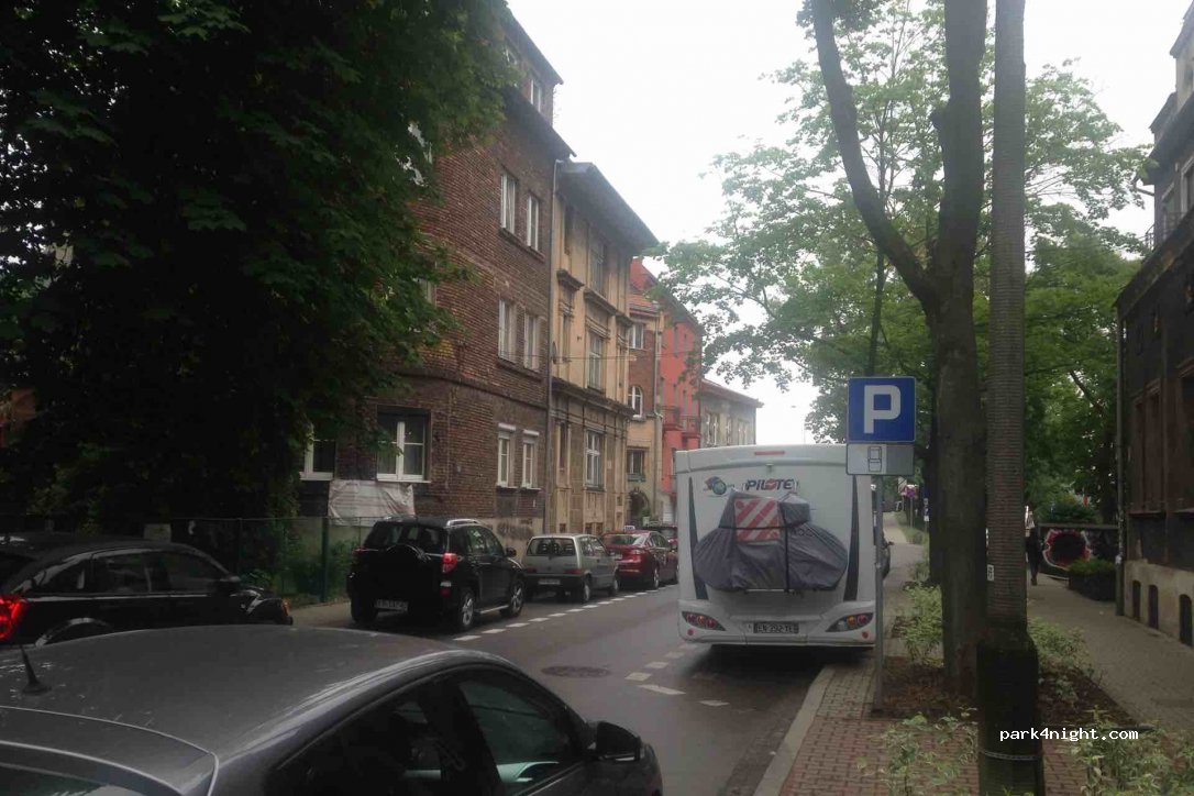 (33-332) Kraków - 28 Barska — foto 3