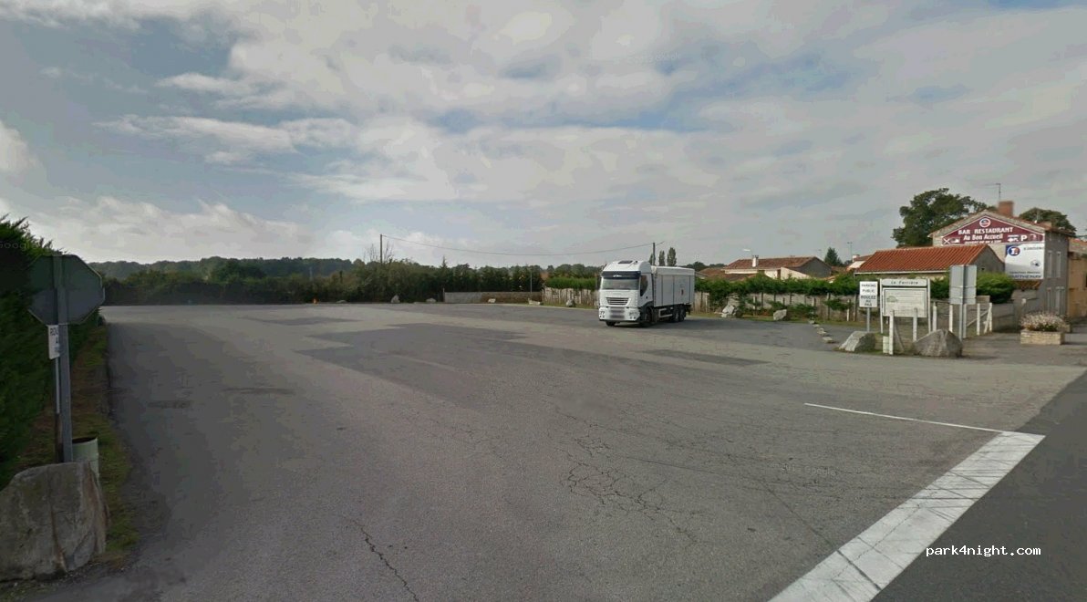 (79390) La Ferrière-en-Parthenay - 10-18 Avenue de Poitiers — foto