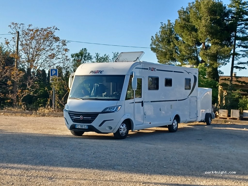 (84150) Violes - 172 Route d'Orange — foto 2