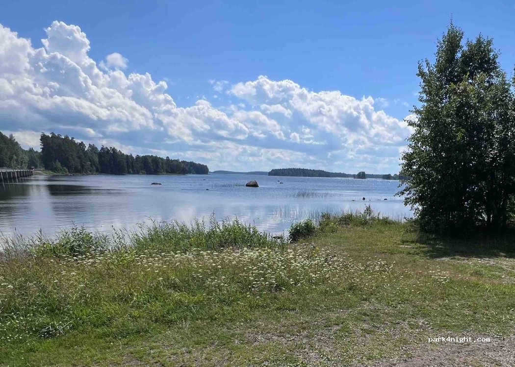 (810 40) - 85 Bredforsvägen — foto 4