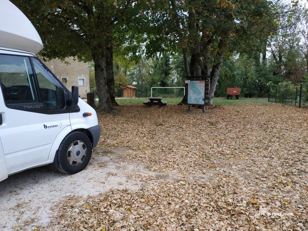 (55210) Vigneulles-lès-Hattonchâtel - Rue Miss Skinner — foto 2