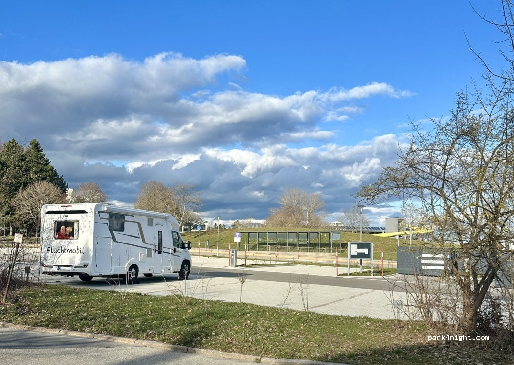 Wohnmobilstellplatz Ludwig-Jahn-Straße — foto 5
