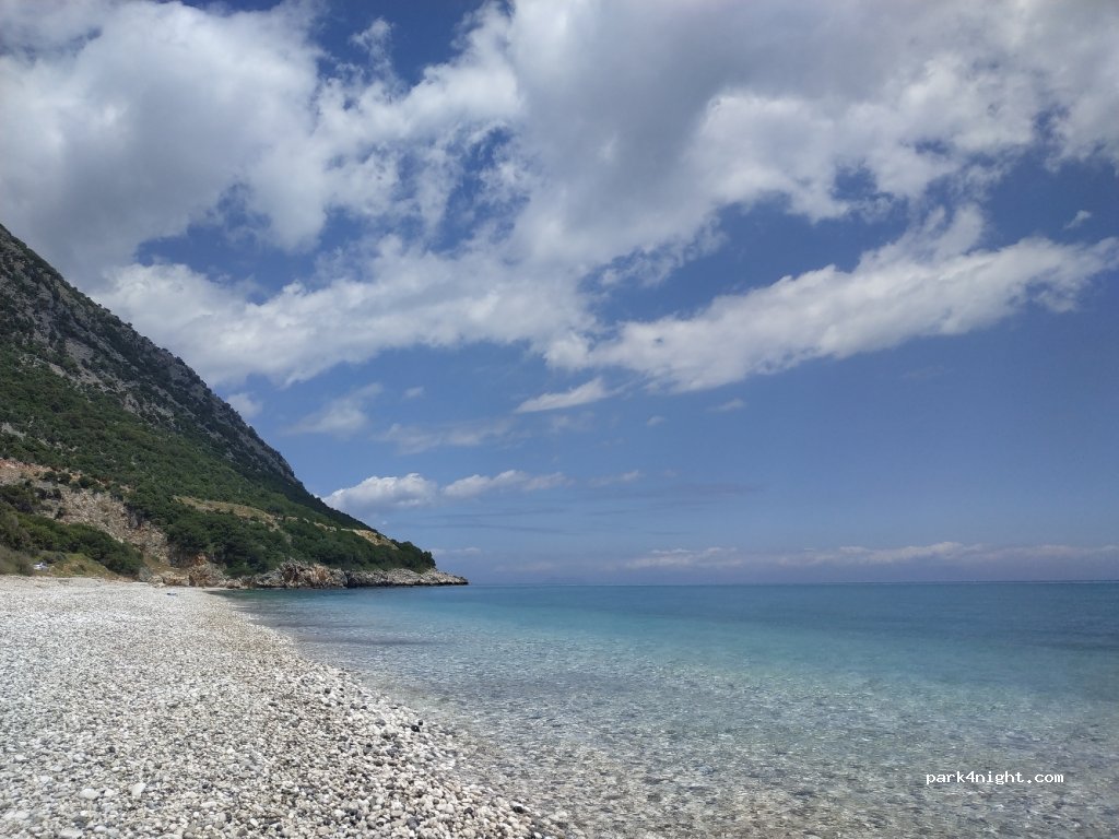 (280 86) Poros - Unnamed Road — foto