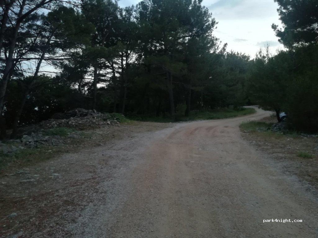 (51517) Krk - Unnamed Road — foto