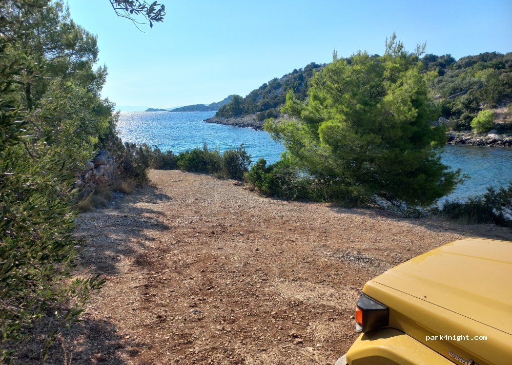 (21226) Vinišće - Unnamed Road — foto 3