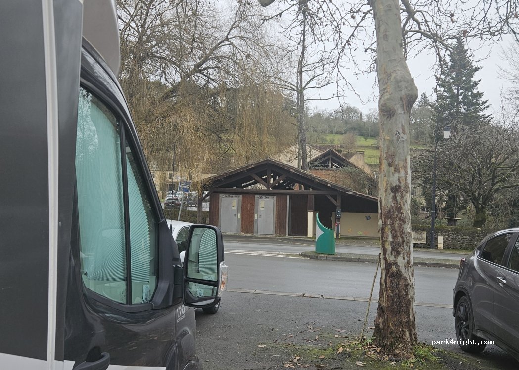 (24260) Le Bugue - 23 Rue de la Boétie — foto 4