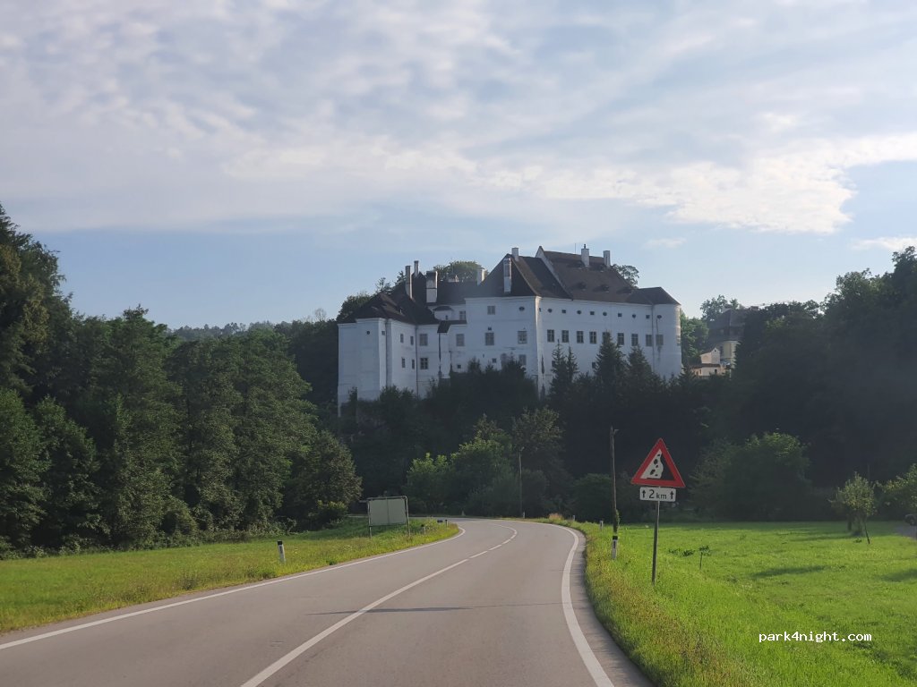 (3652) Leiben - 1 Schlossstraße — foto 2