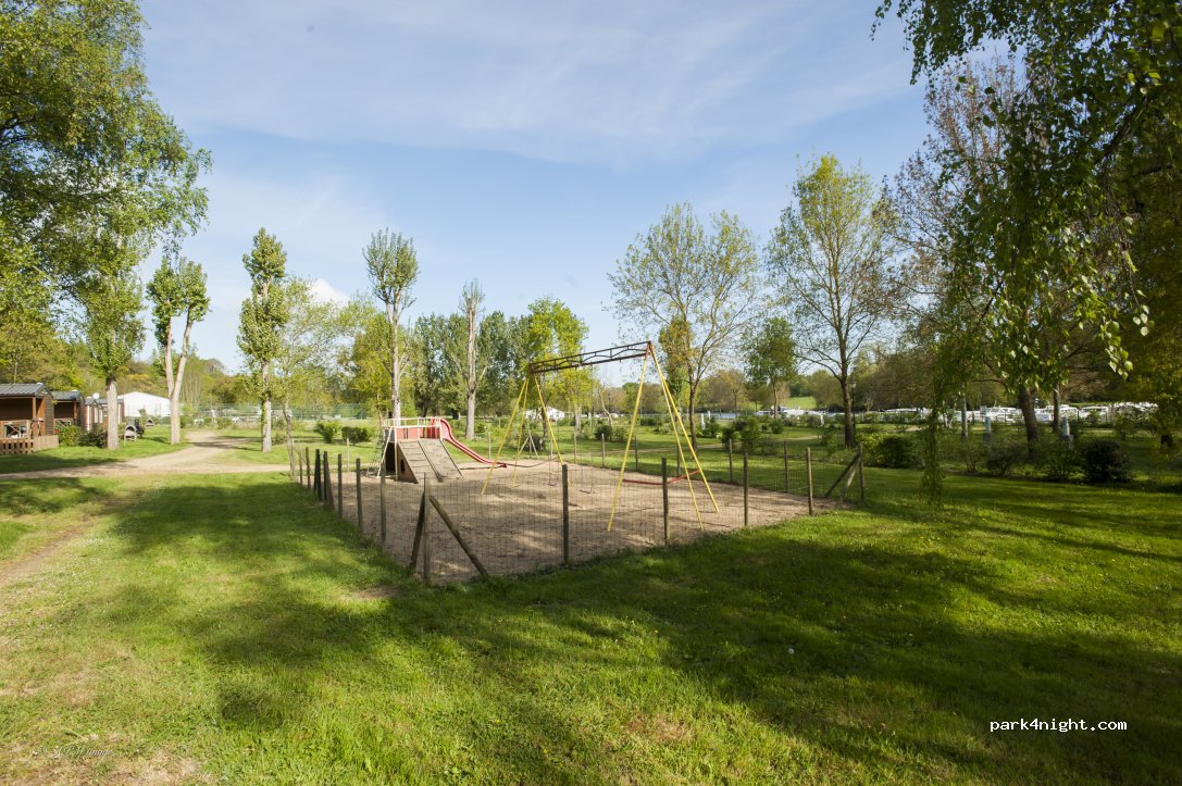 Camping municipal Bac de Pruillé — foto