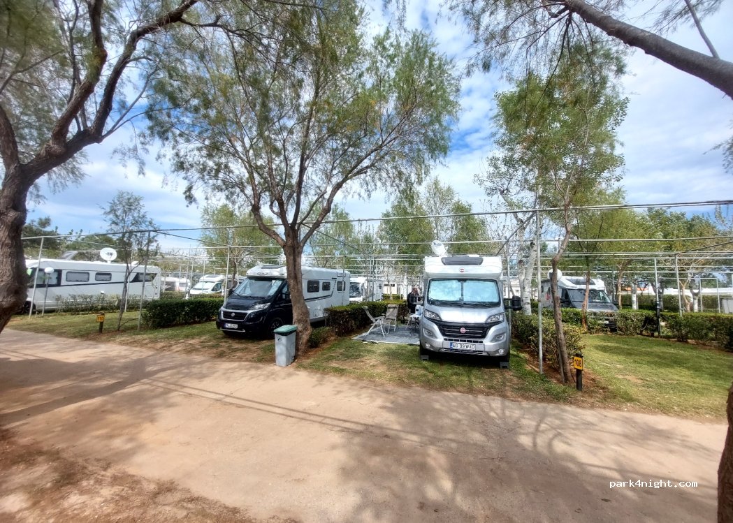 Ouzouni Beach Camping — foto 3