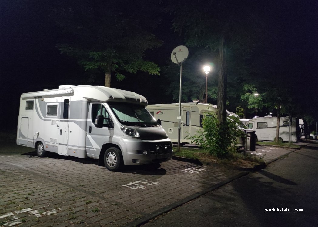 Wohnmobilstellplatz am Grauen Turm — foto 4